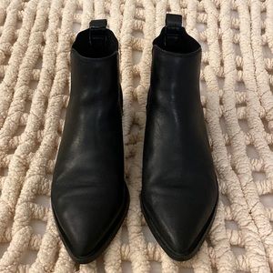 Steve Madden Jingle booties
